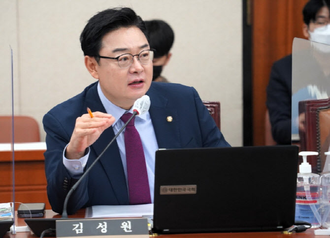 김성원 "인구 적은 광명·군포 도의원 4명…양주, 4명으로 늘려야"