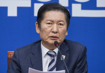 [기자수첩]공감대 빠진 속도전...흔들리는 정청래 리더십