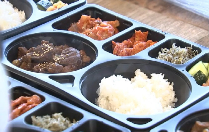 “고기만 700kg”…밀라노서 韓 선수들이 먹는 ‘한식 도시락’ 보니