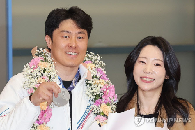'한국 첫 메달' 스노보드 김상겸 "이제 목표는 금메달...나이 중요치않다"