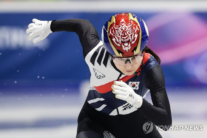 女쇼트트랙 최민정-김길리-이소연, 나란히 500m 예선 통과