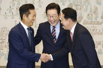 李, 12일 여야 대표와 오찬 회동…“민생·국정 안정 초당 협력”