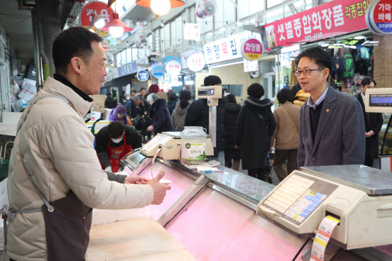 백승보 조달청장 "전통시장은 우리 민생 경제의 뿌리"