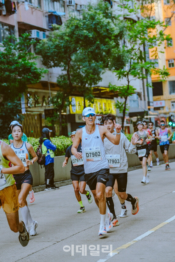8만 명이 답했다…우울증 줄이는 가장 확실한 방법은?