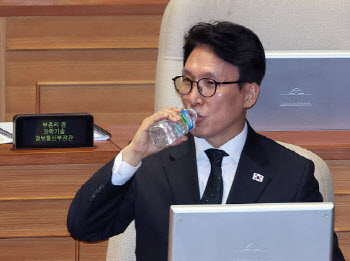 美 하원 ‘쿠팡 차별’ 주장에… 총리 “왜곡 정보 기반 문서”