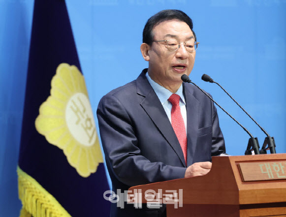 이정현 국힘 공관위원장 "공천, 정당 미래 결정하는 일…혁신이었으면"