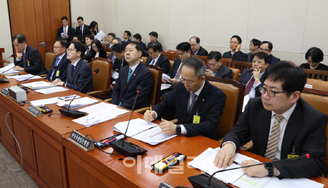 [포토]대미투자특별법 특위 제1차 전체회의