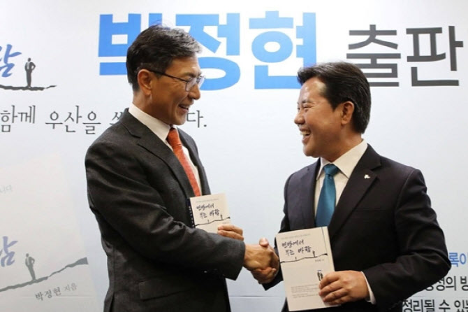 “안희정에 두 번째 기회 줘야”…피해자는 분노