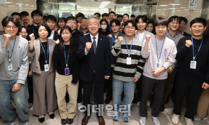 [포토]  설 비상근무 격려하는 강호동 농협회장