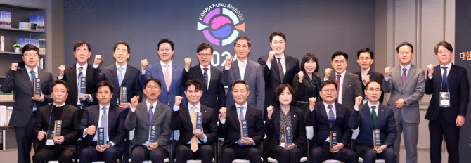 “전 부문 고른 운용 성과”…한화자산운용, 대상 영예[펀드어워즈]