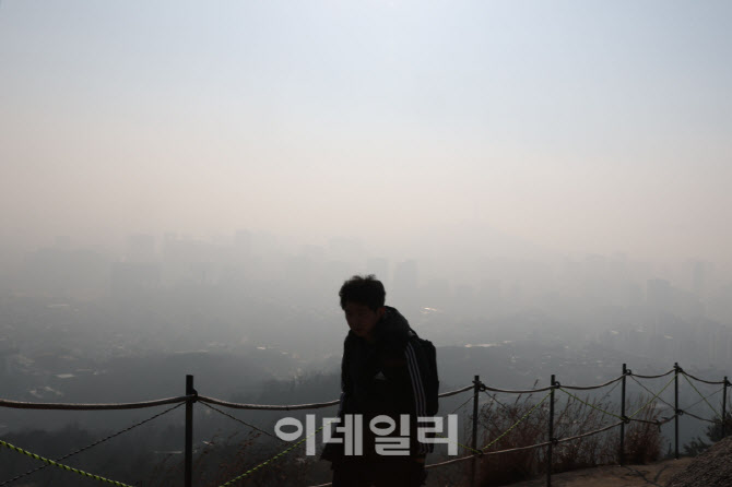 올해 첫 초미세먼지 위기 경보… 경기도, 비상저감조치 시행