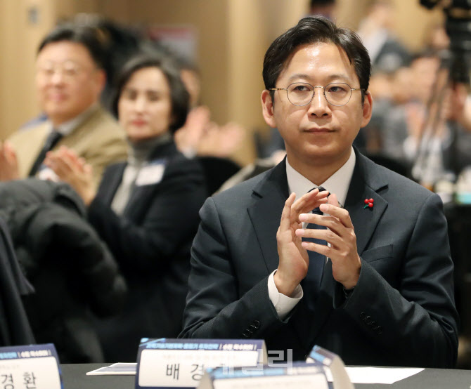 배경훈 부총리, 인도 AI 영향 정상회의서 글로벌 AI 리더십 굳힌다