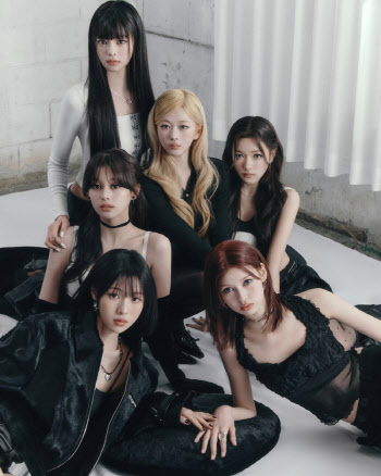 걸그룹 앳하트, 6개월 만에 컴백…"美서 MV 촬영 진행"