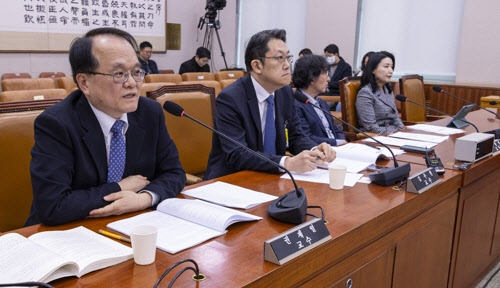 '자사주 의무소각' 3차 상법 공청회…“기업사냥꾼 육성법” vs “예외 규정 충분”