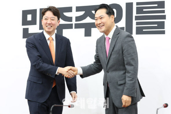 장동혁 구애, 이준석은 받아줄까...보수 연대 가능성은?