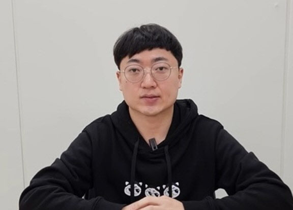 “눈엣가시였다” “성과 내면 미움?”…‘충주맨’ 김선태 사표 두고 논란