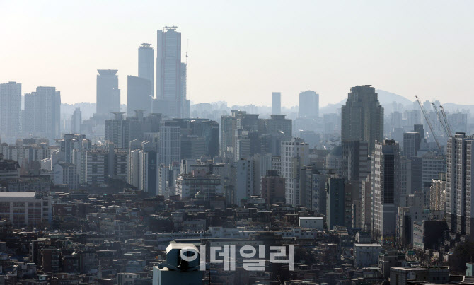 세금이냐, 공급이냐…또다시 기로에 선 대한민국 부동산