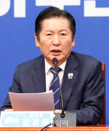 정청래 "尹 사형 선고 바라…국민 조희대 사법부 진격하는 일 없어야"