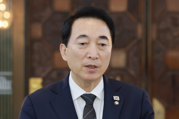 與박수현 "설 연휴 민심은 '대통령 잘 뽑은 것 같다'"