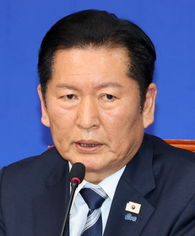 [포토]발언하는 정청래 대표