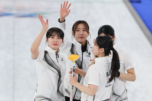 한국 女컬링, 캐나다와 최종전 석패...5위로 준결승행 무산