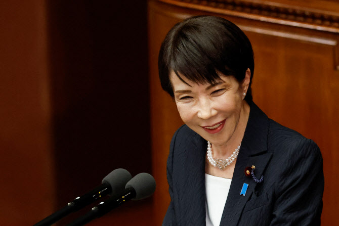 다카이치 일본 총리 "한일 관계 강화·적극재정 전환"