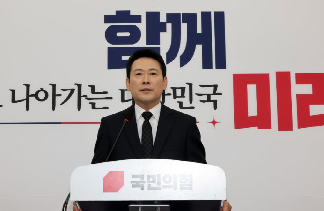 야당·원외 인사들 "장동혁, 자멸의 길 선택"... 윤어게인' 선언에 파상공세