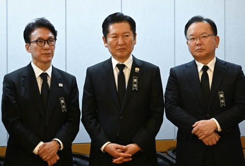 與박지원 "김부겸, 대구시장 나올 것…與, 경북지사 제외 16곳 승리 가능"