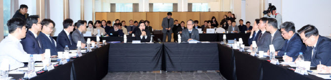 [포토]방산 스타트업 육성을 위한 업무협약 체결식 열려