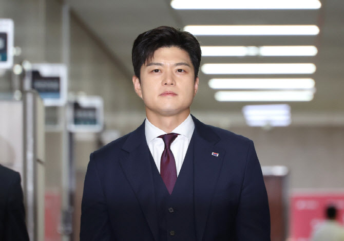 김용태 "장동혁 지도부, 당 망해도 당권만 쥐고 있으면 그만인가"