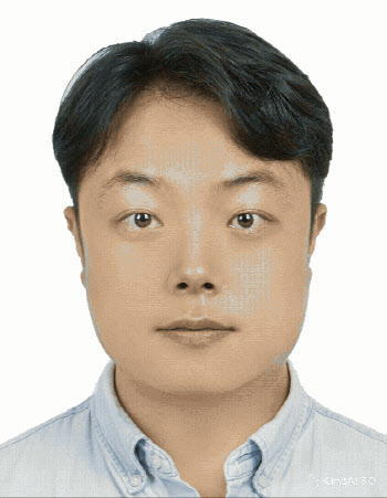 "공룡에 쫓기는 영상 만들어줘"…사진·음성·명령어 넣자 5분만에 뚝딱