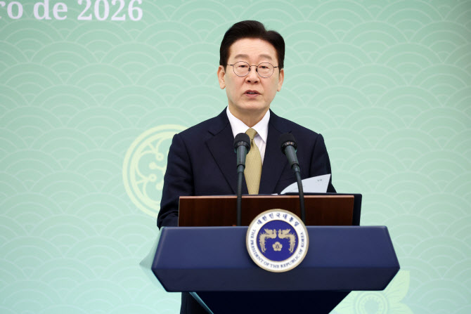李 “정부에 맞서지 말라는 말도 있다”…부동산 정상화 재차 강조