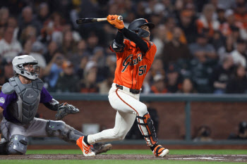 MLB 시범경기 뛴 이정후, 공수 모두 '퍼펙트' 활약…김혜성 2경기 연속 안타