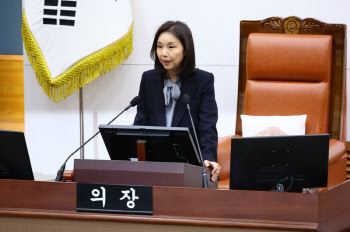 최호정 서울시의회 의장 "버스 준공영제 재설계·BTS 공연 안전대책 만전"