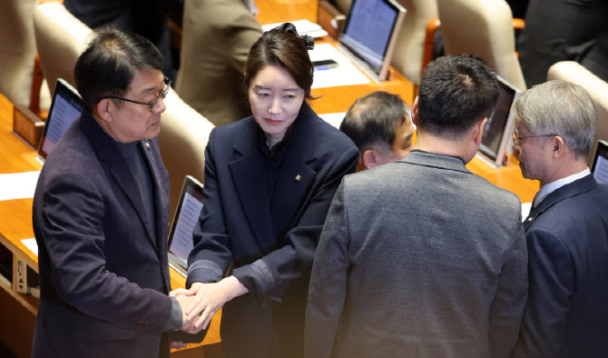 [포토]강선우 무소속 의원 체포동의안 통과