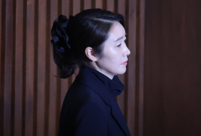 [포토]체포동의안 투표하는 강선우