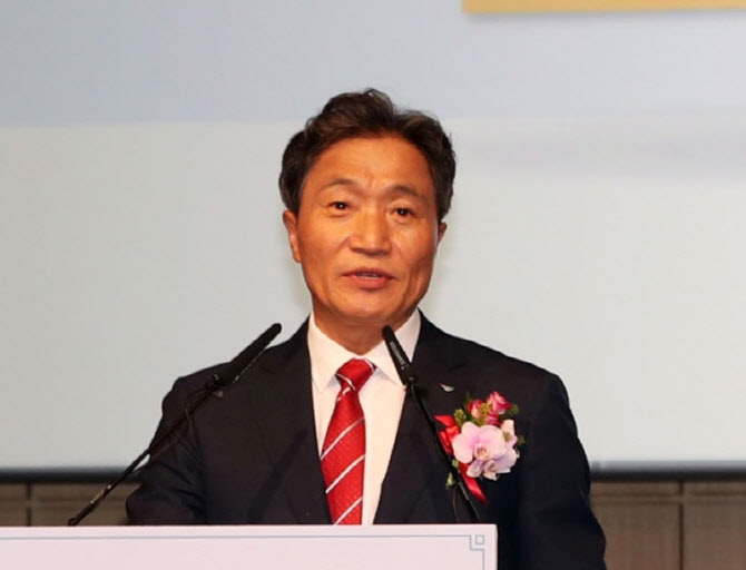 이학재 인천공항 사장, 사직서 제출…"정부 인사개입에 경종"