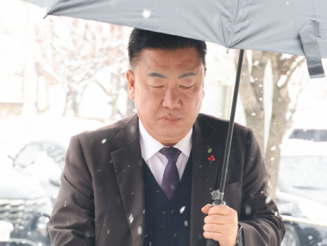 오송참사 책임 향방은…이범석 청주시장, 법정서 혐의 부인