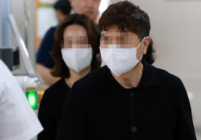 [속보] '횡령' 박수홍 친형 징역 3년6개월 확정…대법서 상고 기각