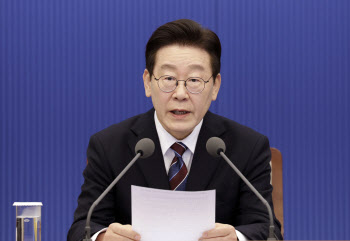 李, 오늘 새만금에 로봇·수소·AI시티 청사진…현대차그룹 등 참여