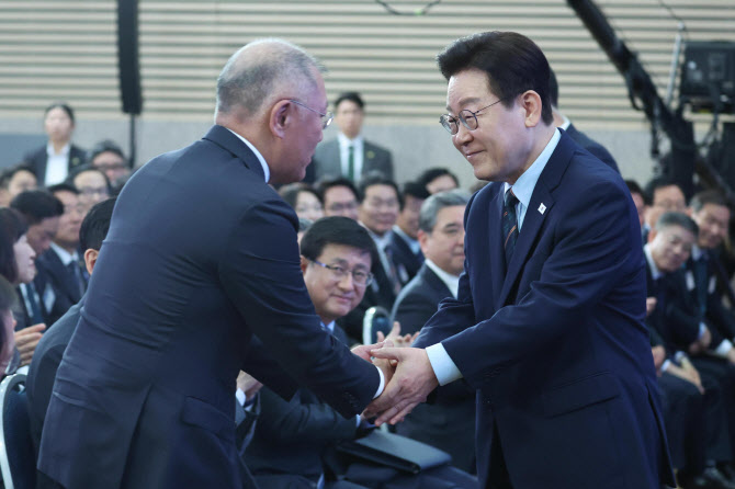 李 “현대차 새만금 투자, 호남 경제·AI·로봇 산업 경쟁력 강화”