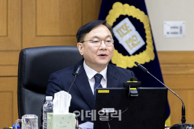 [속보]박영재 법원행정처장, '사법개혁' 강행에 처장직 사퇴 표명