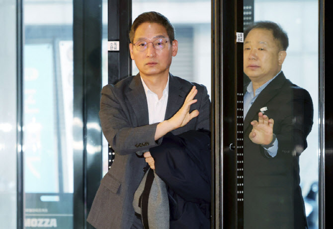 [속보]상설특검, 부천지청 전 지청장·전 차장검사 기소…직권남용·위증 혐의