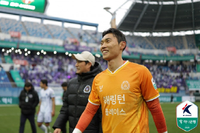 '우승후보' 대전, PK 실축에 다잡았던 개막전 승리 무산