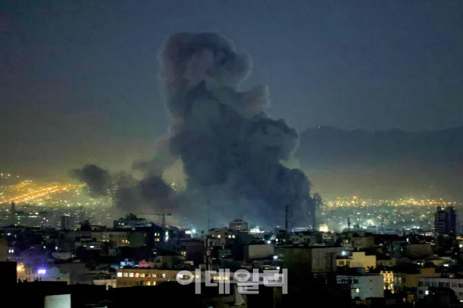 정부 "중동상황 심각한 우려…이란 핵문제 해결 노력 동참"