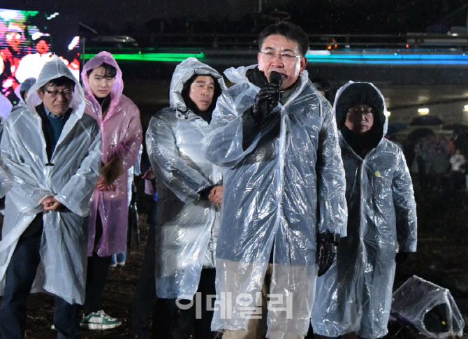[포토] 정월대보름 인사하는 오승록 노원구청장