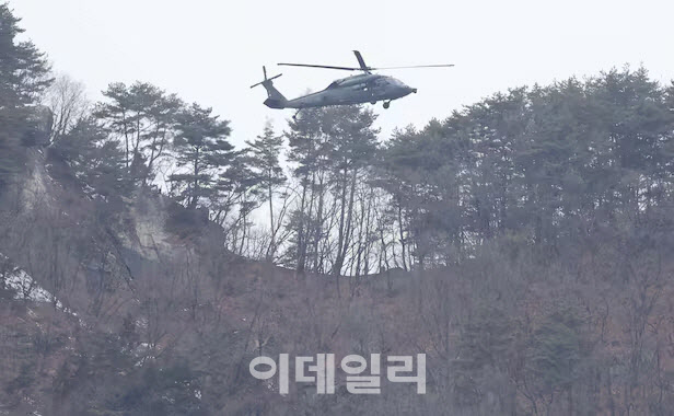 지난달 F-16C 전투기 추락사고, "전투기 간 '공중 충돌' 탓"