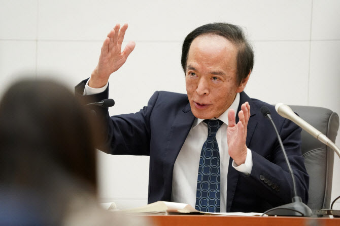 일본은행 총재 “중동 정세 주시…금리 인상 기조는 유지”