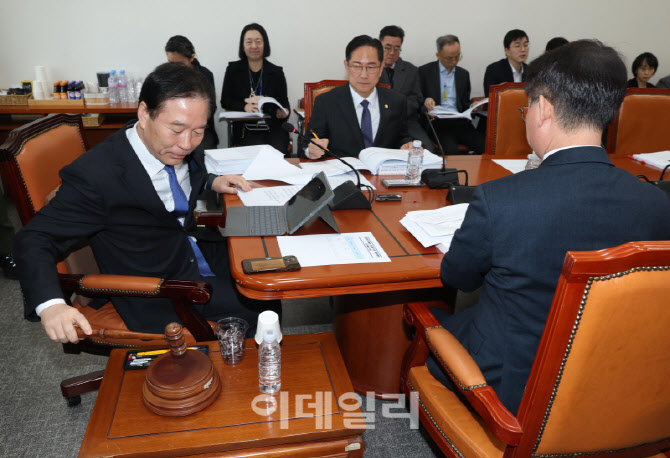 [포토]대미투자특위, '제2차 법안심사소위'