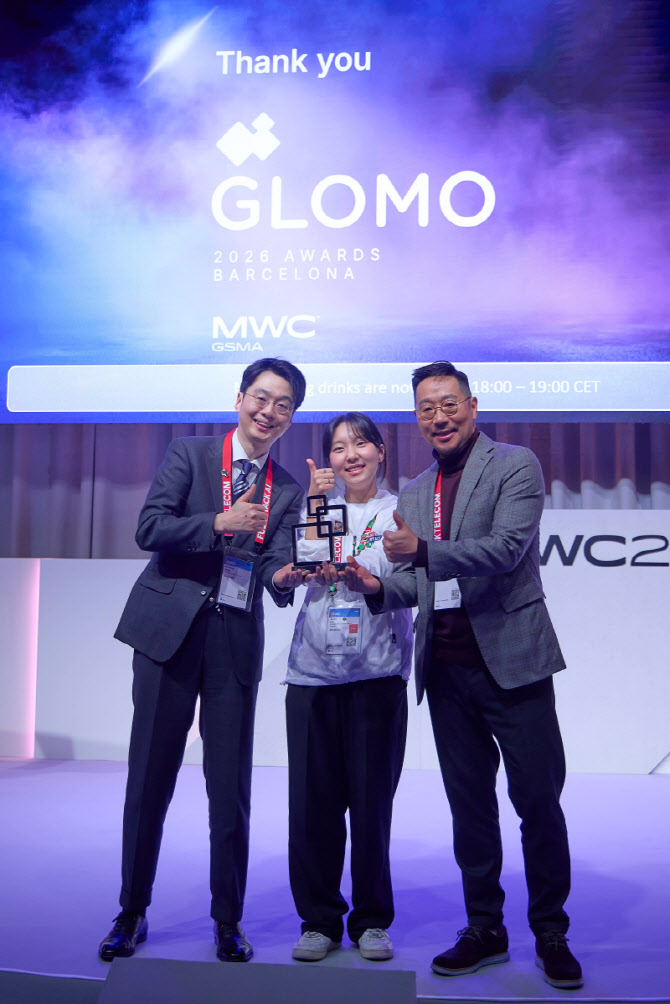 SKT, 블랙웰 B200 1천장 묶은 GPU 클러스터 ‘해인’으로 GLOMO 수상